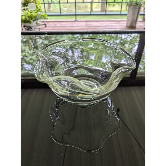 Vintage Clear Glass Dip/Dessert Bowl Yellow Tint Scalloped Edges MCM 5.25 inch - Picture 2 of 12
